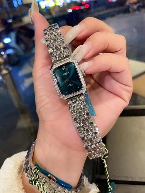 コピーロレックス背面デザイン